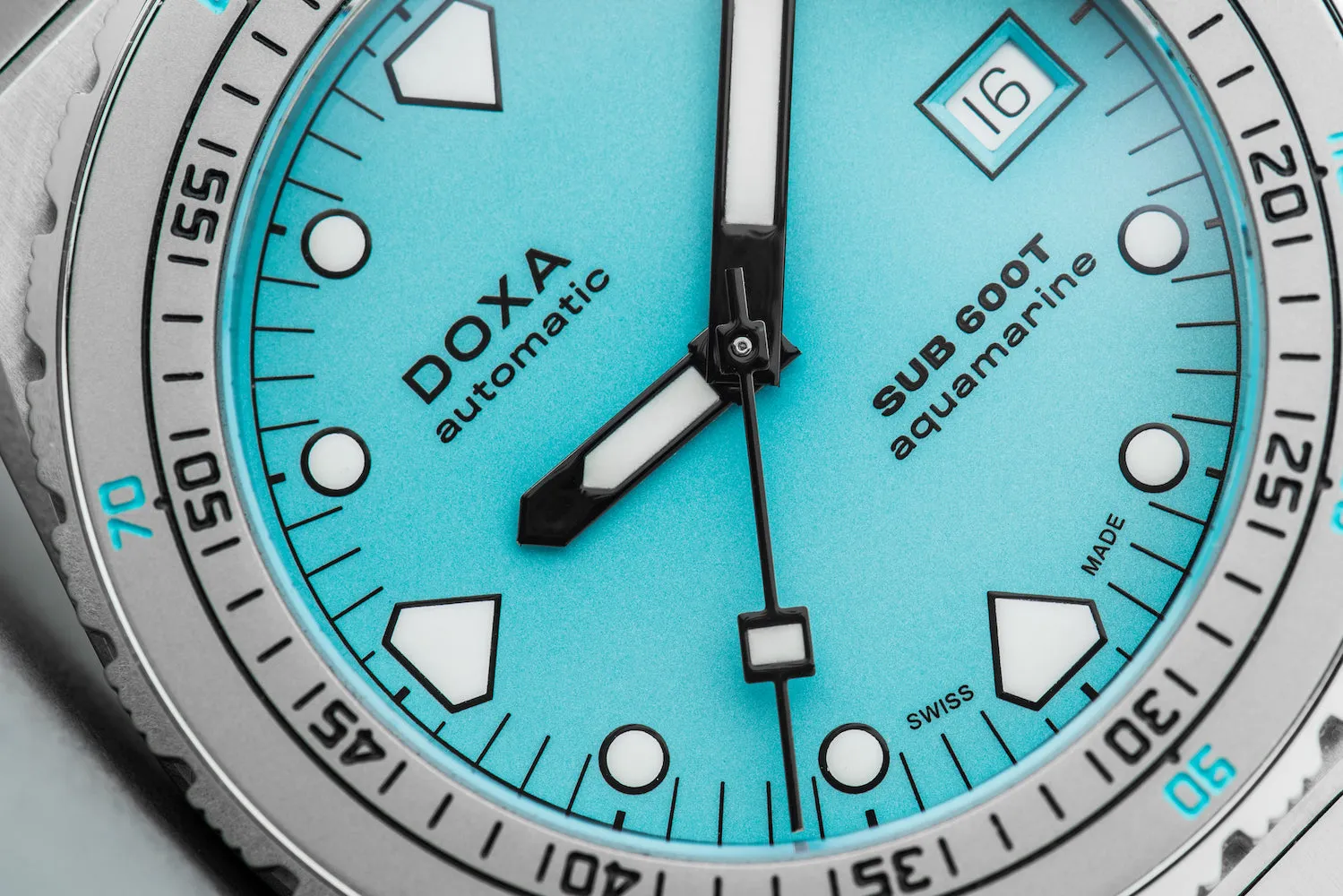 DOX Watch SUB 6T Aquamarine Bracelet
